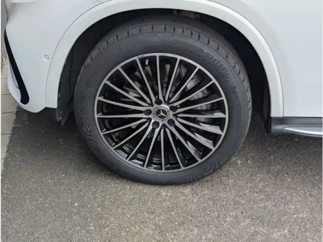 Mercedes Glc 300 de 4matic — photo 9