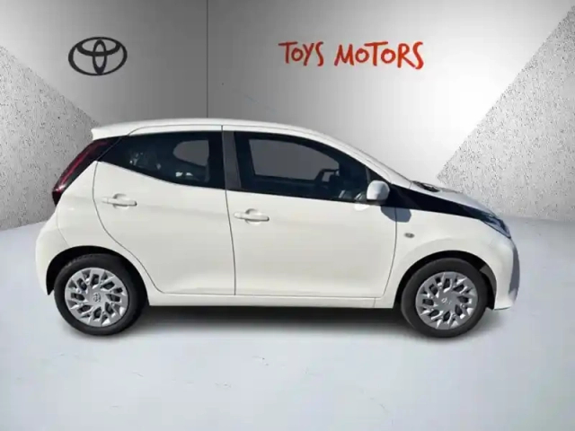 Toyota Aygo 1.0 vvt-i x-play — photo 6