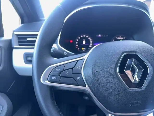 Renault Clio tce 90 - 21n — photo 31