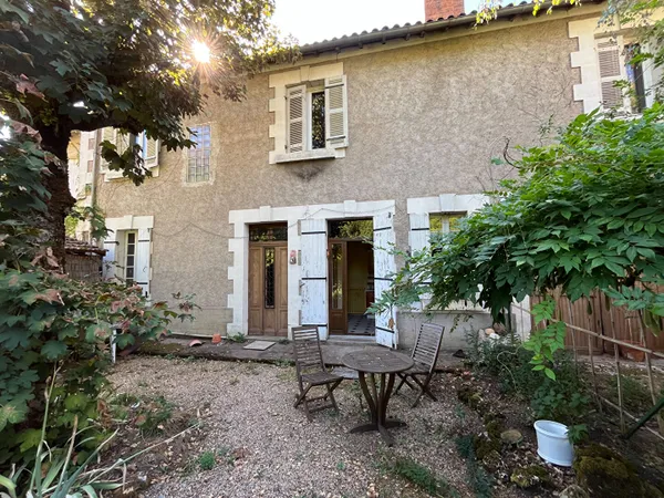 Maison 10 pièces 253 m²