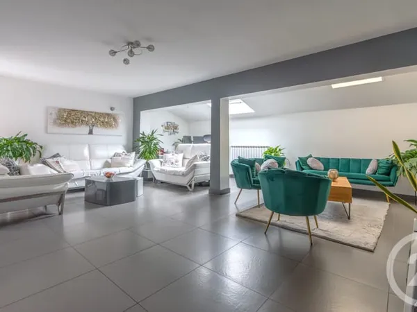 Maison 6 pièces 139 m²