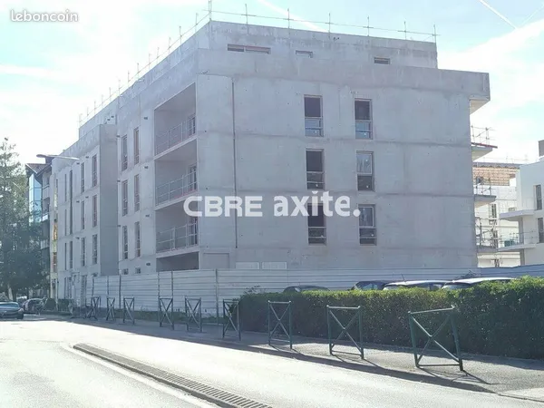 Local commercial 60 m² VILLE-LA-GRAND