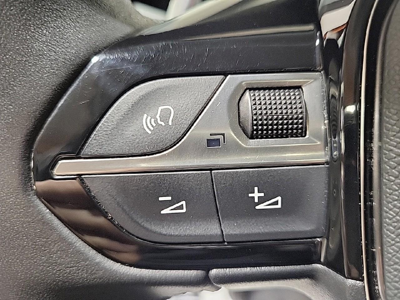 Peugeot 2008 bluehdi 130 s&s eat8 allure pack — photo 19