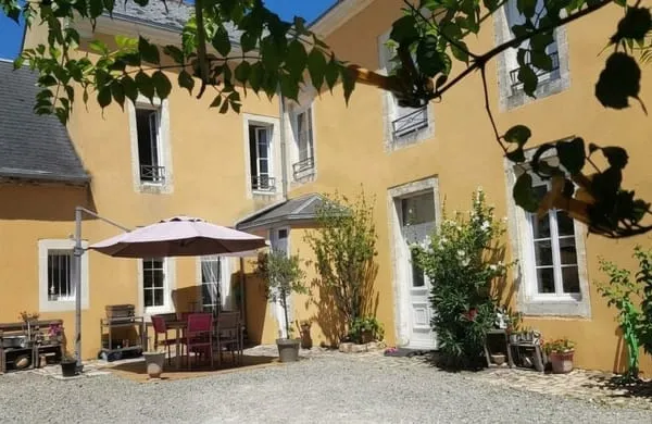 Demeure d'exception à La Suze sur Sarthe - 281 m² - DPE A
