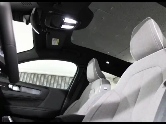 Volvo C40 recharge extended range 252ch ultimate — photo 25