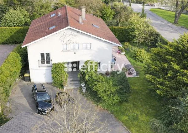 Maison 5 pièces 150 m²