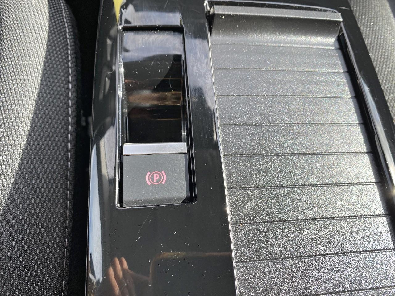 Citroën C4 1.2 hybride 145ch plus e-dcs6 — photo 32