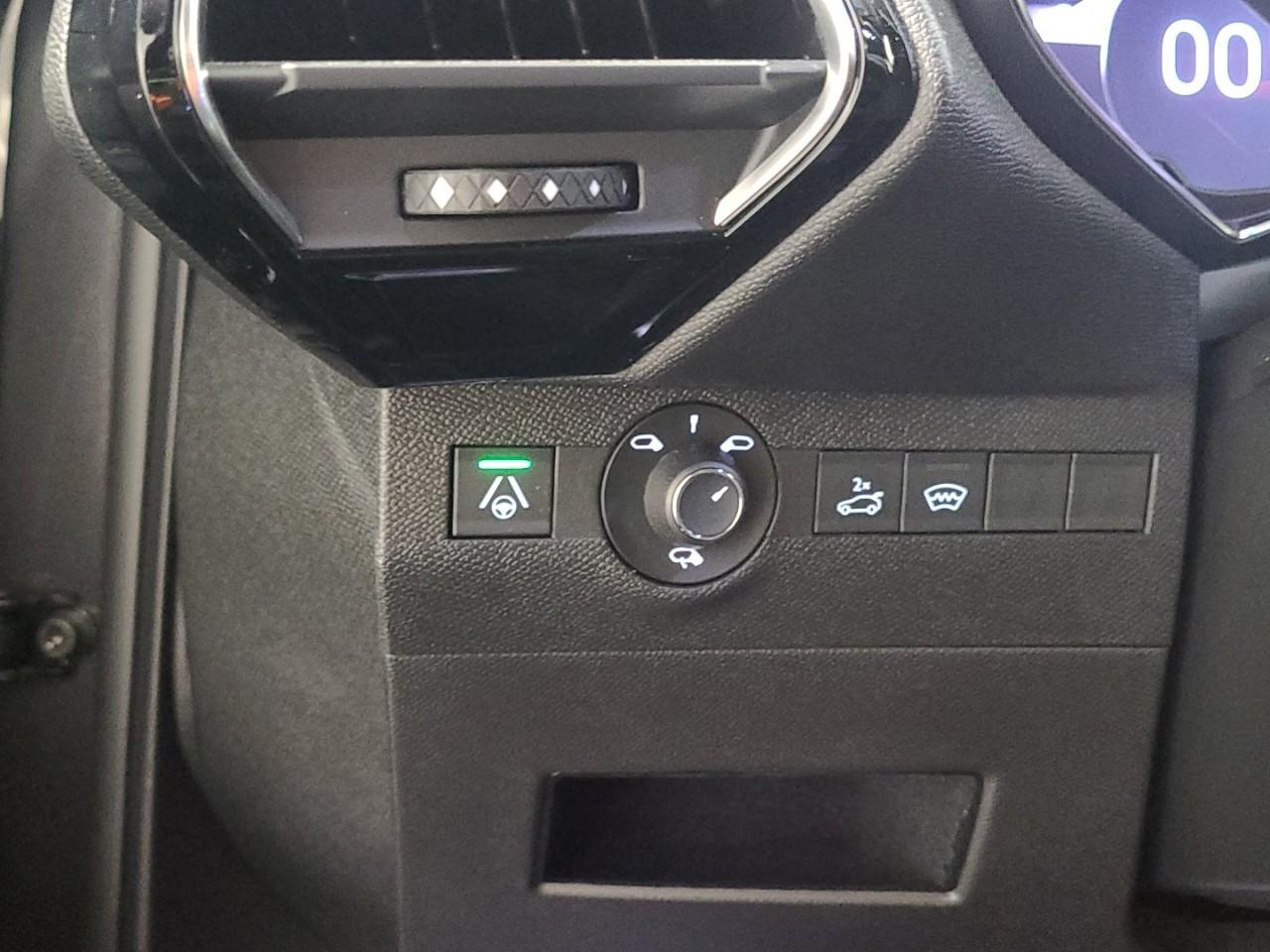 Ds Ds 7 crossback bluehdi 130 eat8 pallas — photo 27