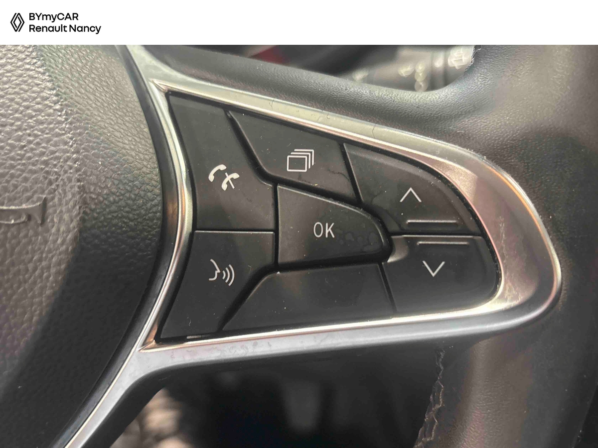 Renault Captur E-Tech full hybrid 145 — photo 23