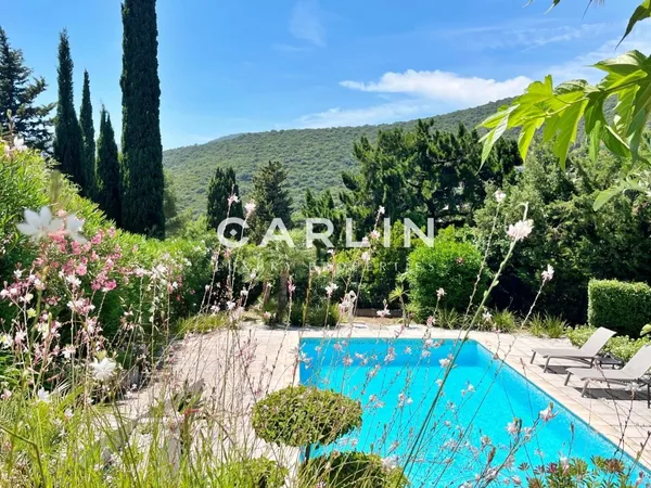 Nature, calme, villa à haut potentiel