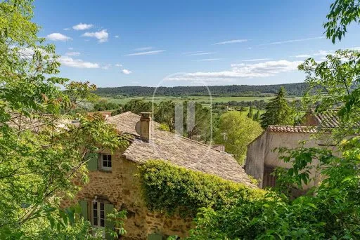 Maison 8 pièces 205 m²