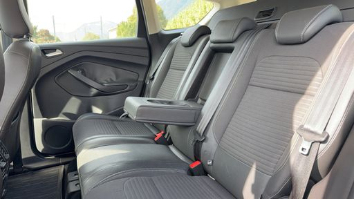 Ford Kuga 2.0 TDCI 150 - Titanium – 2017 – 140083 km – Diesel – Boîte Manuelle — photo 42