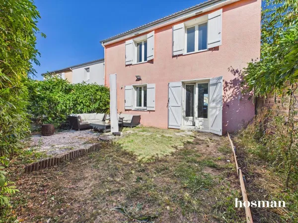 Vends maison - 97 m² - 5 pièces, 3 chambres - Mions 69780