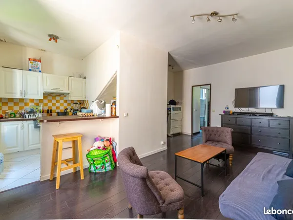 Le Raincy - VENTE A TERME d'un 2 pièces de 45 m² - Idéal investisseur