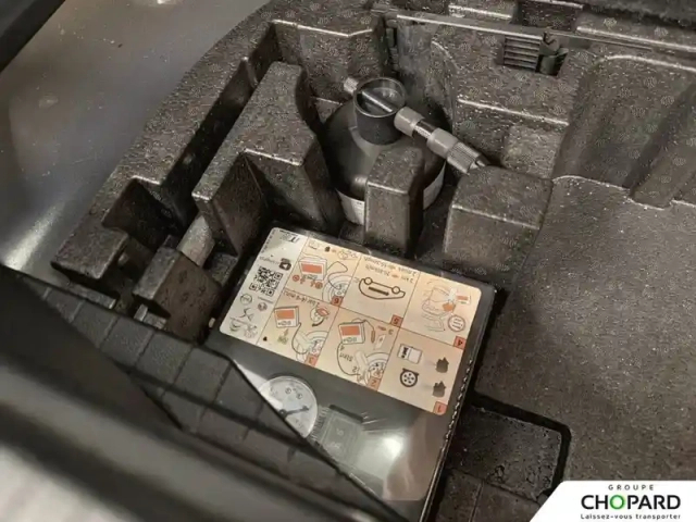 Peugeot 2008 moteur électrique 136 ch — photo 27