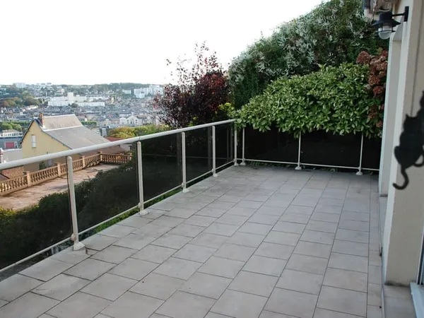 Superbe pavillon individuel avec vue sur la ville et le port à Fécamp