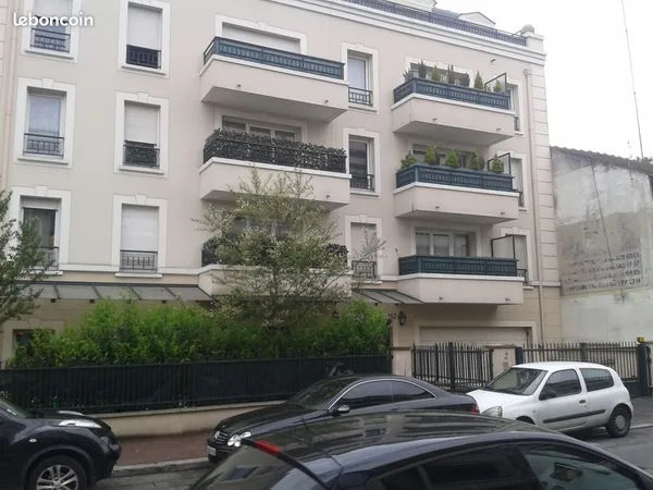 Place de parking sous-sol - Résidence sécurisée