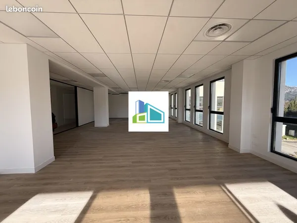 Bureaux 100 m² Aubagne