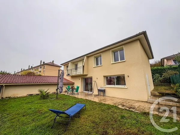 Maison 7 pièces 161 m²