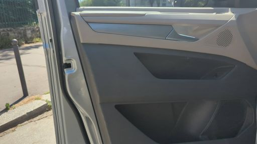 Volkswagen Multivan Long 1.4 e TSi  218 Hybride  DSG6 - Life – 2022 – 132900 km – Hybride rechargeable – Boîte Automatique — photo 48