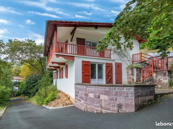 Propriété 5 pièces 134 m²