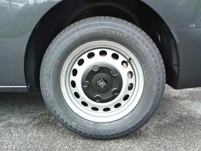 Fiat Scudo fg m 2.2 diesel 150ch pack premium connect — photo 11