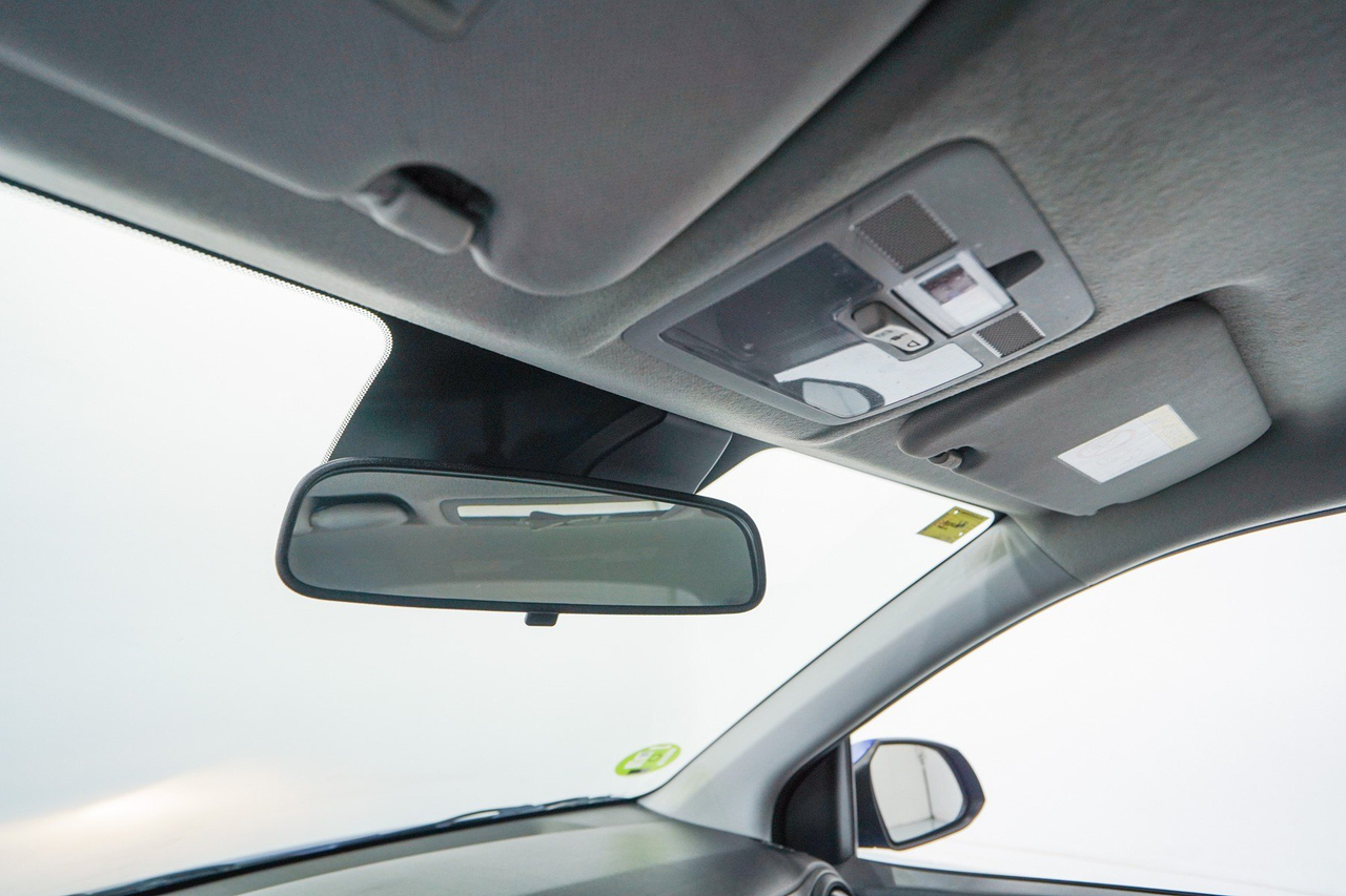 Hyundai i10 — photo 29
