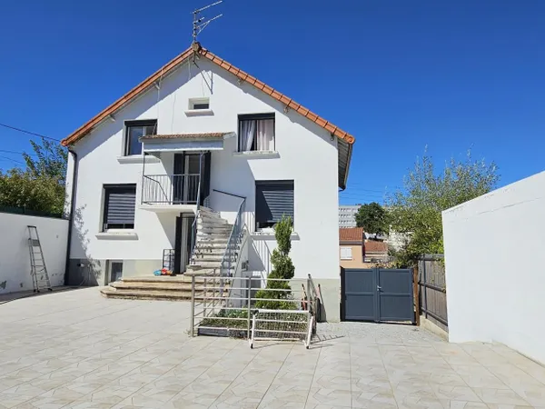 Maison 8 pièces 147 m²