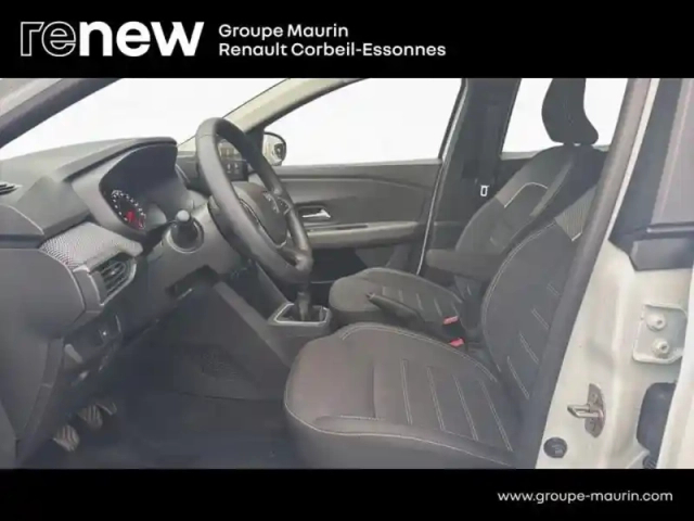 Dacia Sandero 1.0 sce 65ch confort -22 — photo 12