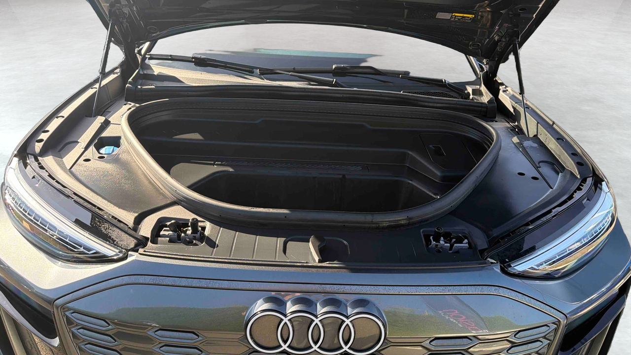 Audi Q6 e-tron 306 ch 100 kWh performance — photo 15