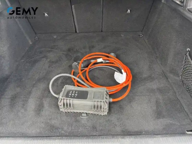 Peugeot 308 sw phev 180 e-eat8 — photo 24