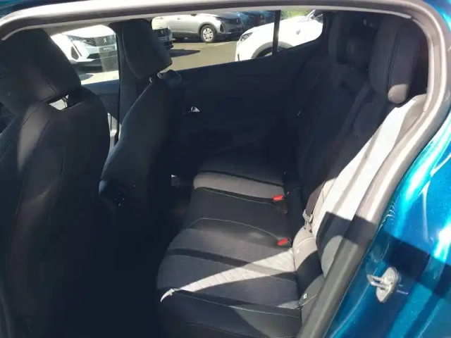 Peugeot 408 puretech 130 ch s&amp;s eat8 — photo 11