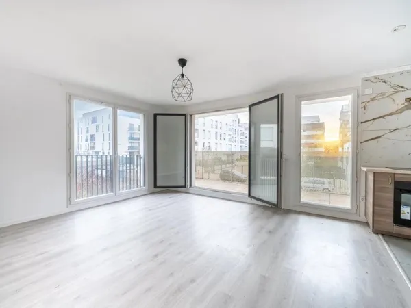 Élégant T3 lumineux à Cergy avec balcon
