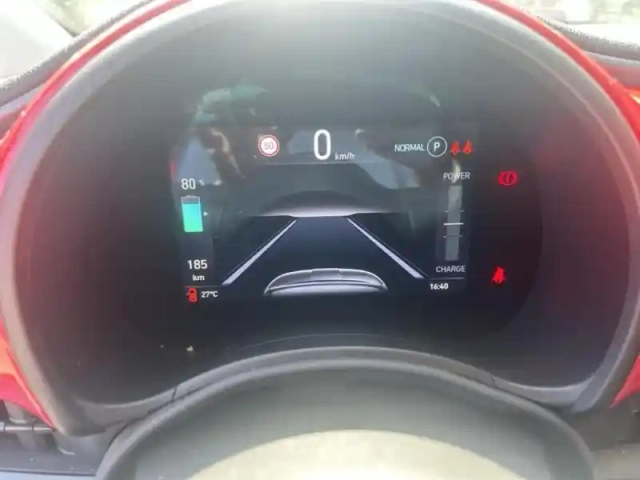 Fiat 500 e 118ch (red) my23 — photo 14