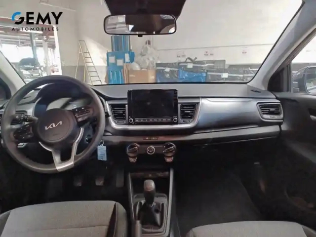 Kia Stonic 1.0 t-gdi 100 ch bvm6 — photo 8