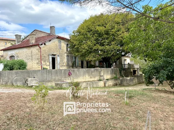 Ensemble immobilier de caractère à proximité de Saint-Émilion