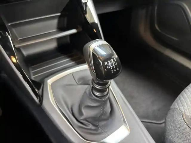 Peugeot 2008 100 s&amp;s bvm6 — photo 34