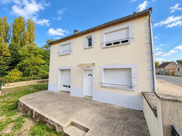 Réf. 2340 - Maison indépendante - 3 chambres et jardin