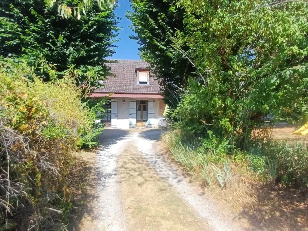 Maison à vendre 7 pièces Proche de AZERAT (24)