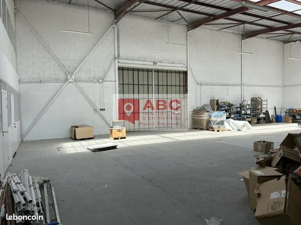 LOCAL D'ACTIVITE 232 m² VENDARGUES