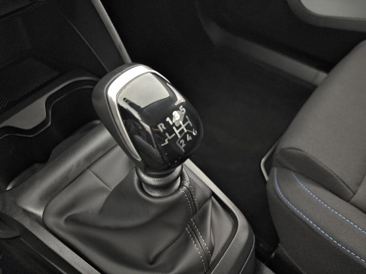 Citroën C3 turbo 100 ch manuelle plus — photo 31
