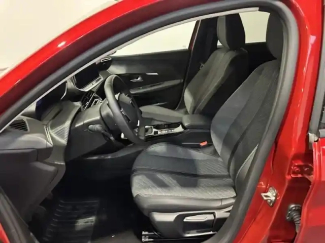 Peugeot 208 1.2 100 allure / carplay / caméra — photo 9