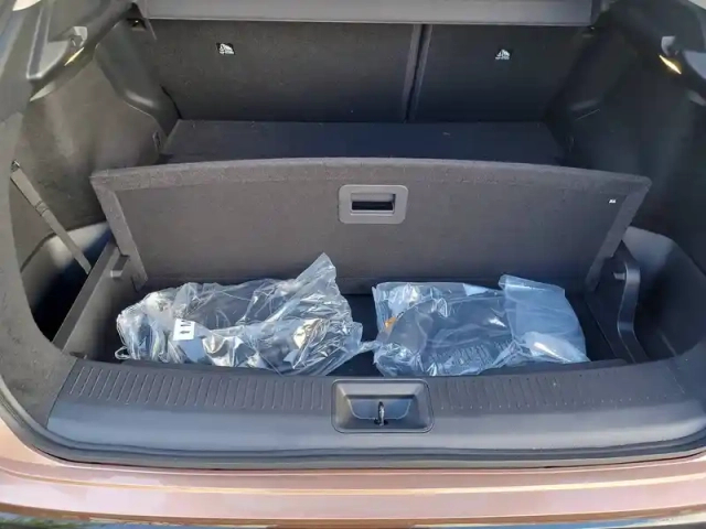 Nissan Ariya electrique 87kwh 242 ch — photo 35