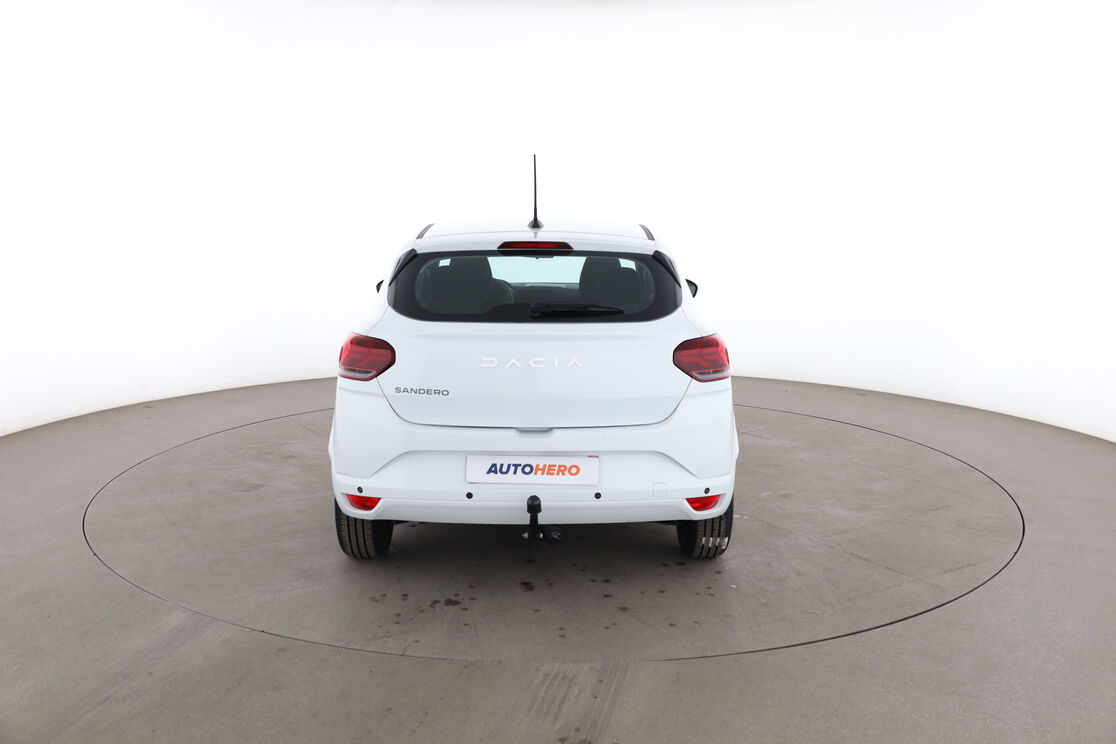 Dacia Sandero 1.0 SCe Essential — photo 4