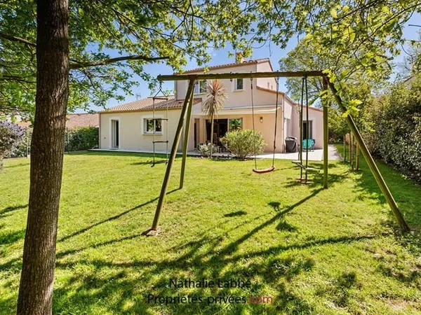 Maison récente Pornic 5 pièce(s) 133 m2 avec double garage sur un Terain de 600m²