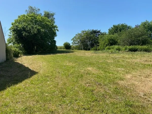 Terrain 1932 m²