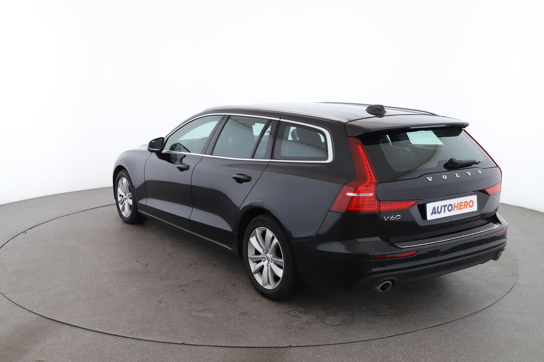 Volvo V60 2.0 D4 AdBlue Geartronic 8 — photo 3