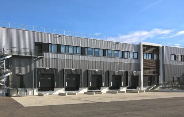Local 2794 m² Garges-lès-Gonesse