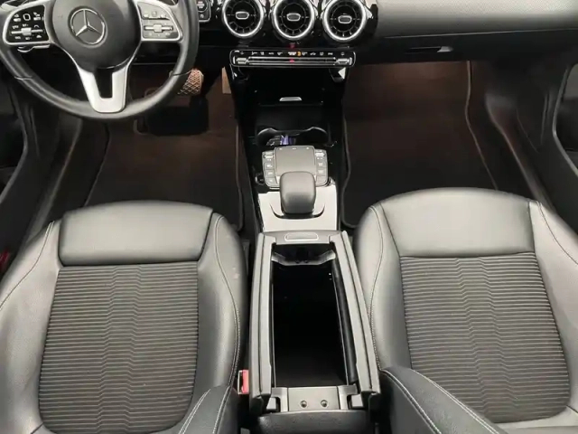 Mercedes Cla shooting brake 180 d 8g-dct — photo 29