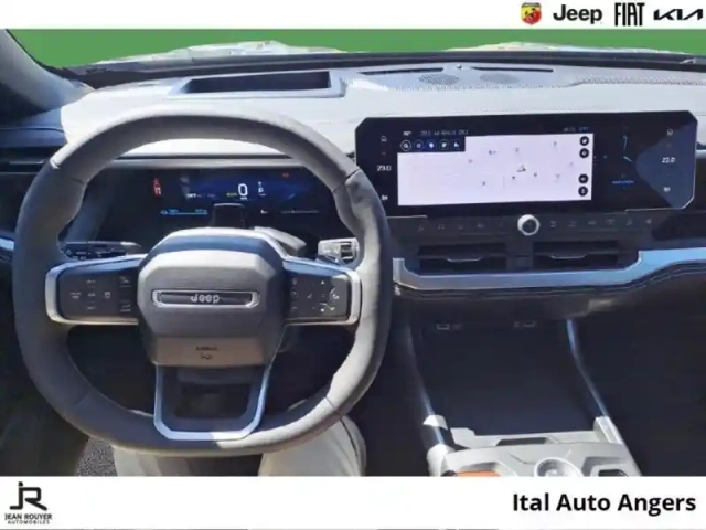 Jeep Compass electrique 213ch 74kwh first edition — photo 12